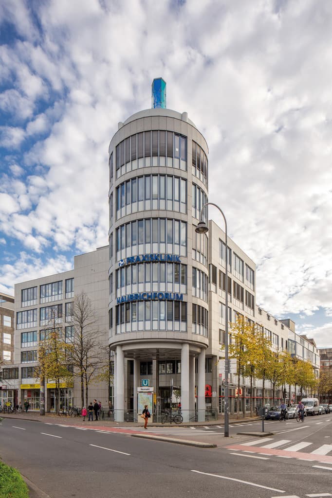 Praxisgebäude am Josef-Haubrich-Hof